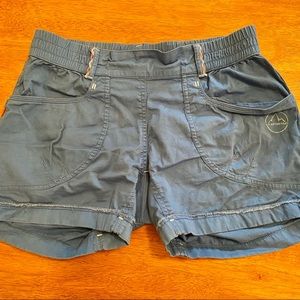 Retro Bright Blue La Sportiva Shorts - size M